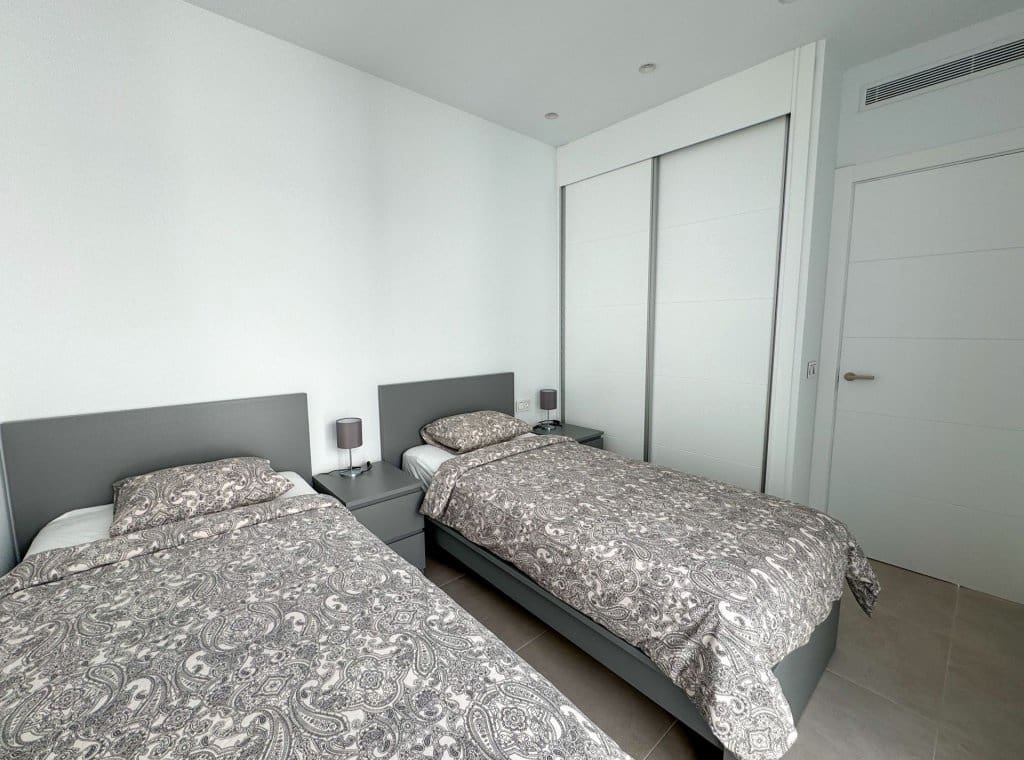 4 soverom Villa til leie i Benijofar med svømmebasseng - € 2 350 (Ref: 8977873)