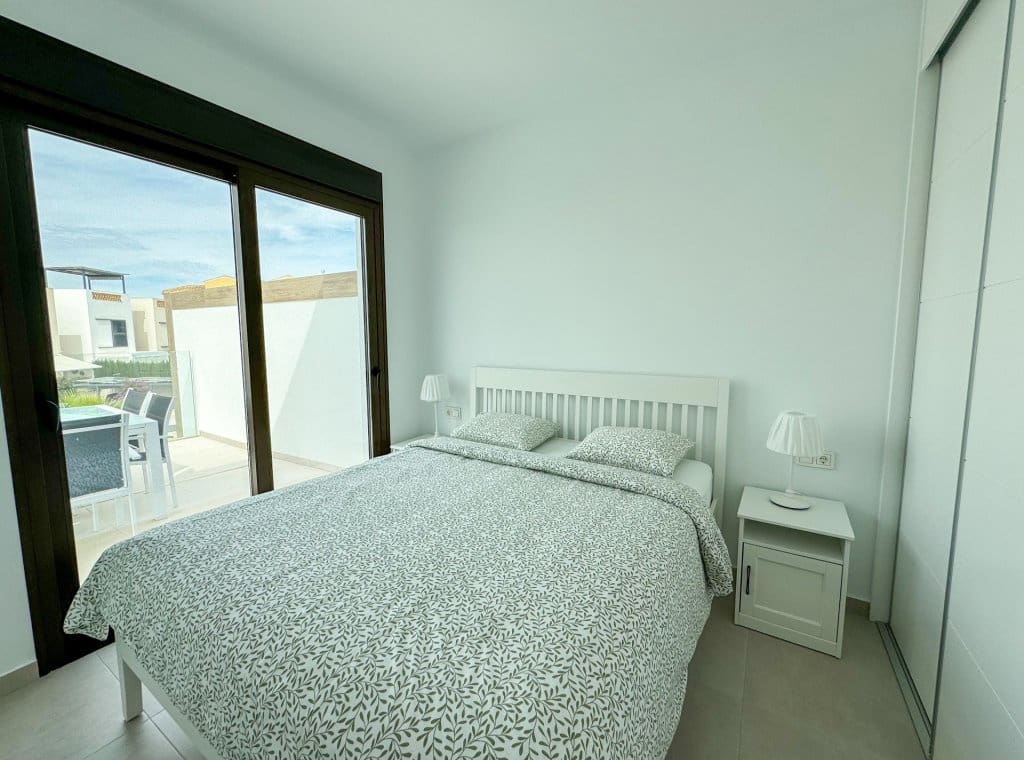 4 soverom Villa til leie i Benijofar med svømmebasseng - € 2 350 (Ref: 8977873)