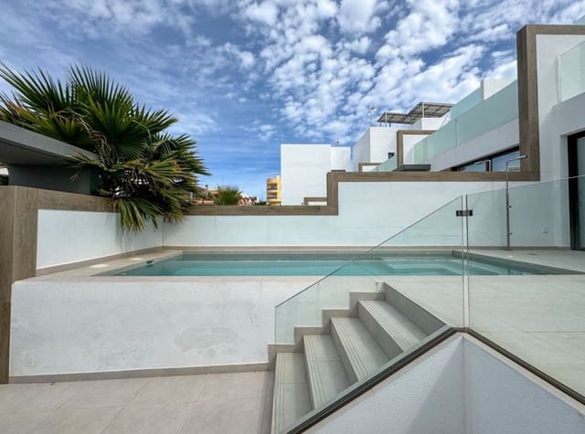 4 soverom Villa til leie i Benijófar med svømmebasseng - € 2 350 (Ref: 8977873)