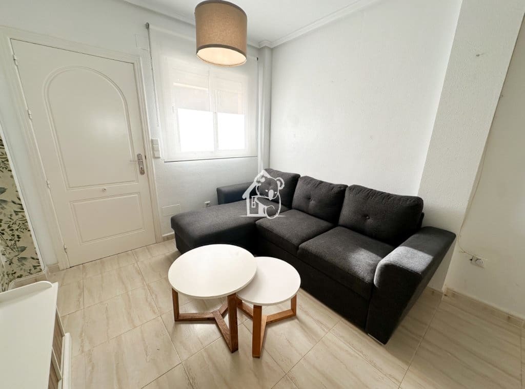 2 quarto Apartamento para arrendar em Ciudad Quesada com piscina - 900 € (Ref: 8981955)