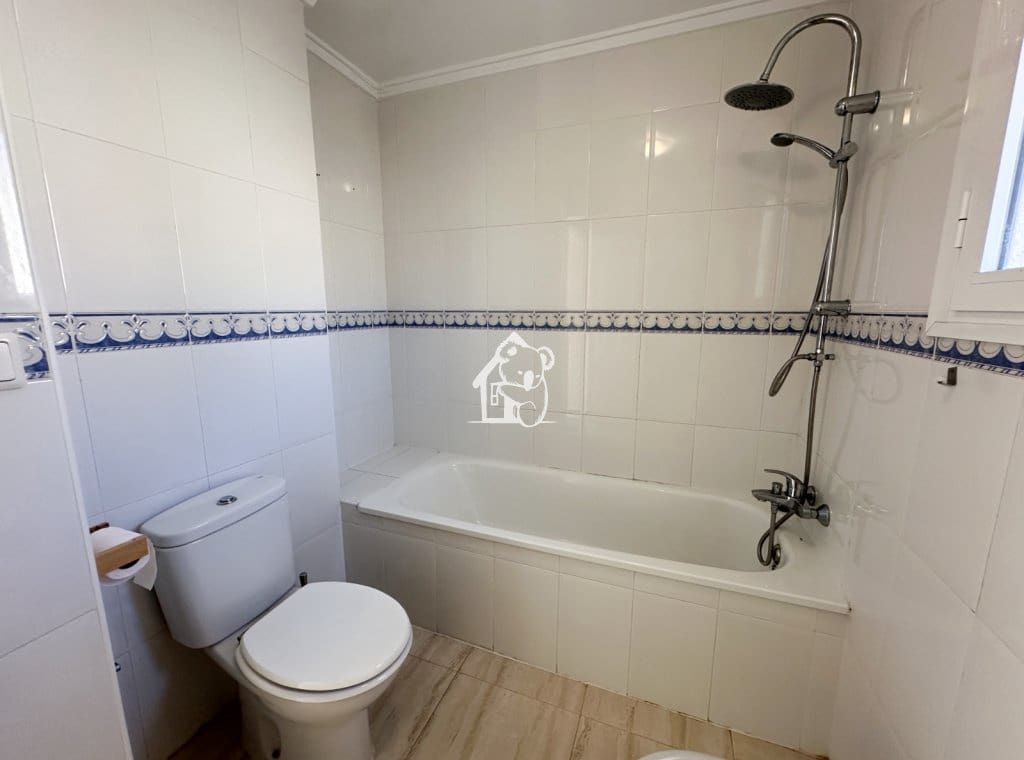 2 quarto Apartamento para arrendar em Ciudad Quesada com piscina - 900 € (Ref: 8981955)