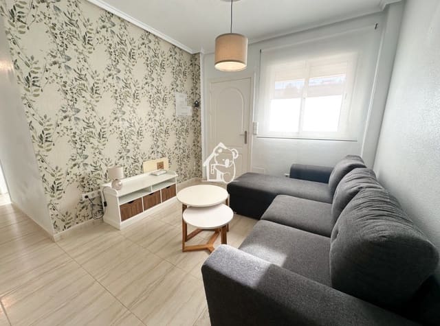 2 slaapkamer Flat te huur in Ciudad Quesada, Rojales met zwembad - € 900 (Ref: 8981955)