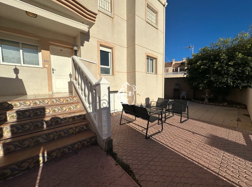 2 quarto Apartamento para arrendar em Ciudad Quesada com piscina - 900 € (Ref: 8981955)