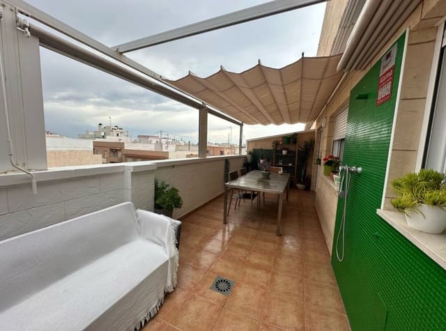 2 slaapkamer Penthouse te huur in Gaspar Perelló, Torrevieja - € 950 (Ref: 8998583)