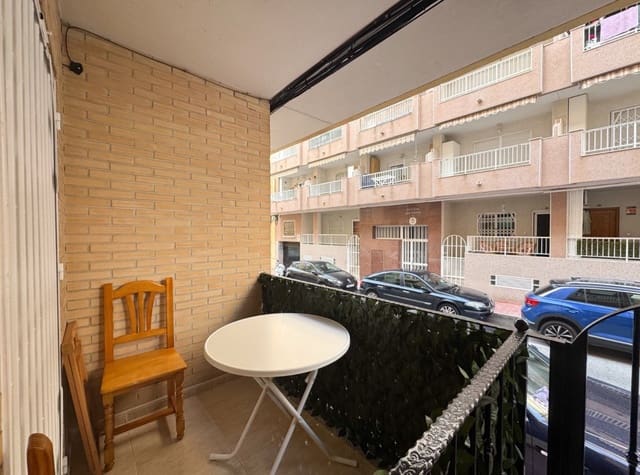 3 slaapkamer Appartement te huur in Las Piscinas Naturales, Torrevieja - € 1.000 (Ref: 8998584)