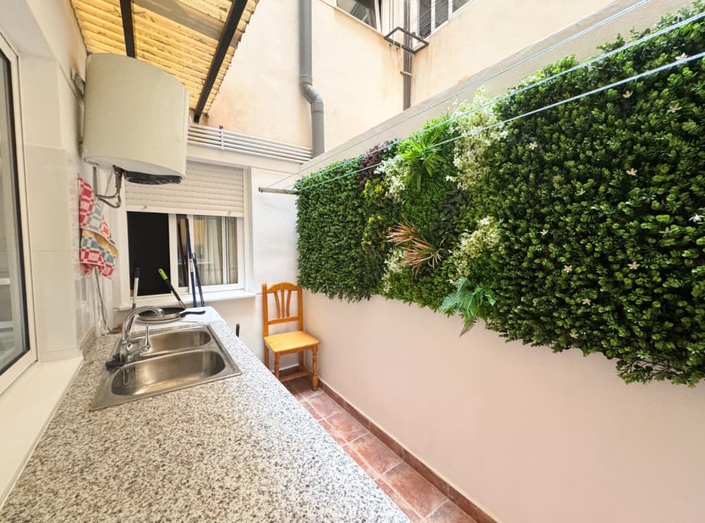 3 soverom Leilighet til leie i Torrevieja - € 1 000 (Ref: 8998584)