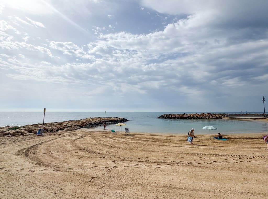 3 soverom Leilighet til leie i Torrevieja - € 1 000 (Ref: 8998584)