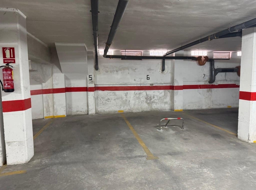 3 soverom Leilighet til leie i Torrevieja - € 1 000 (Ref: 8998584)