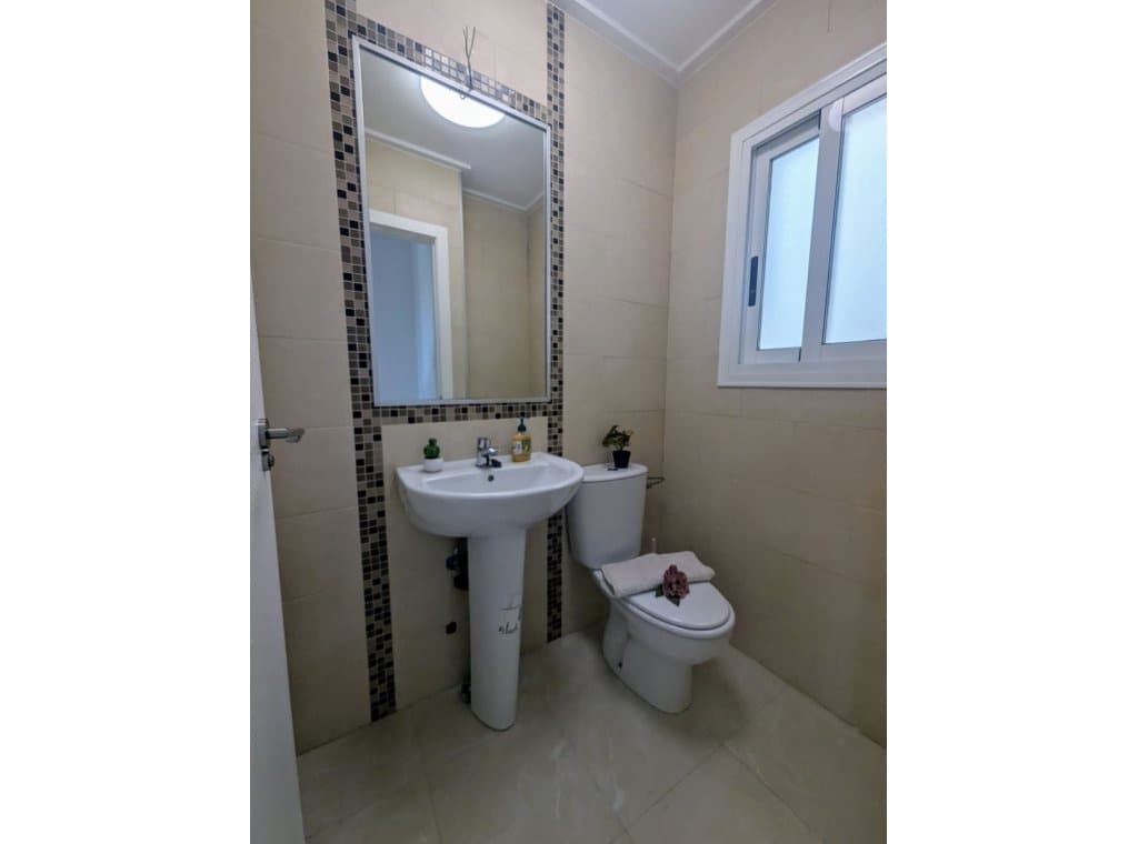 3 slaapkamer Huis te huur in Los Altos met zwembad garage - € 1.500 (Ref: 8998585)