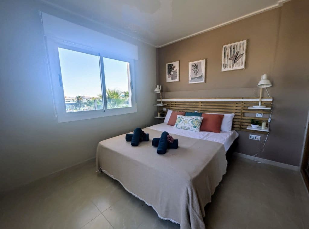 3 slaapkamer Huis te huur in Los Altos met zwembad garage - € 1.500 (Ref: 8998585)