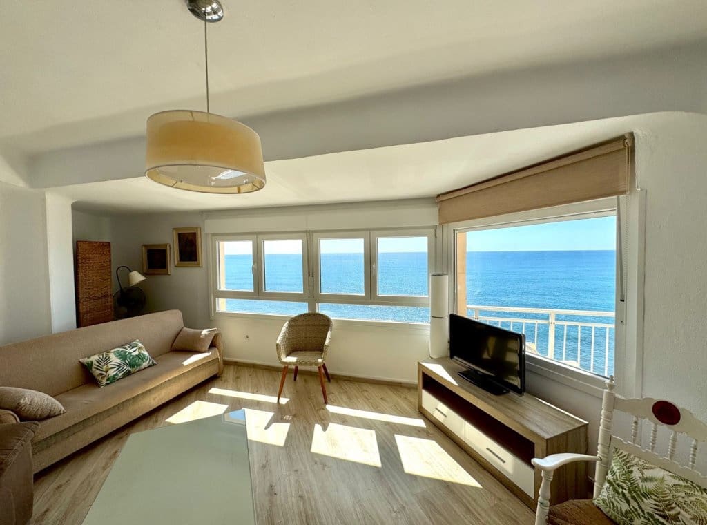 3 soveværelse Lejlighed til leje i Torrevieja med swimmingpool - € 1.650 (Ref: 8998586)