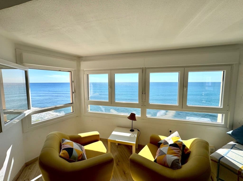 3 soveværelse Lejlighed til leje i Torrevieja med swimmingpool - € 1.650 (Ref: 8998586)