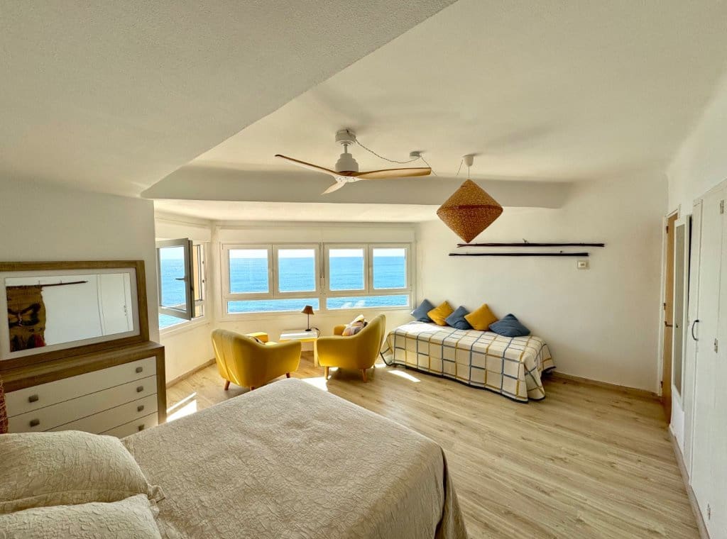 3 soveværelse Lejlighed til leje i Torrevieja med swimmingpool - € 1.650 (Ref: 8998586)