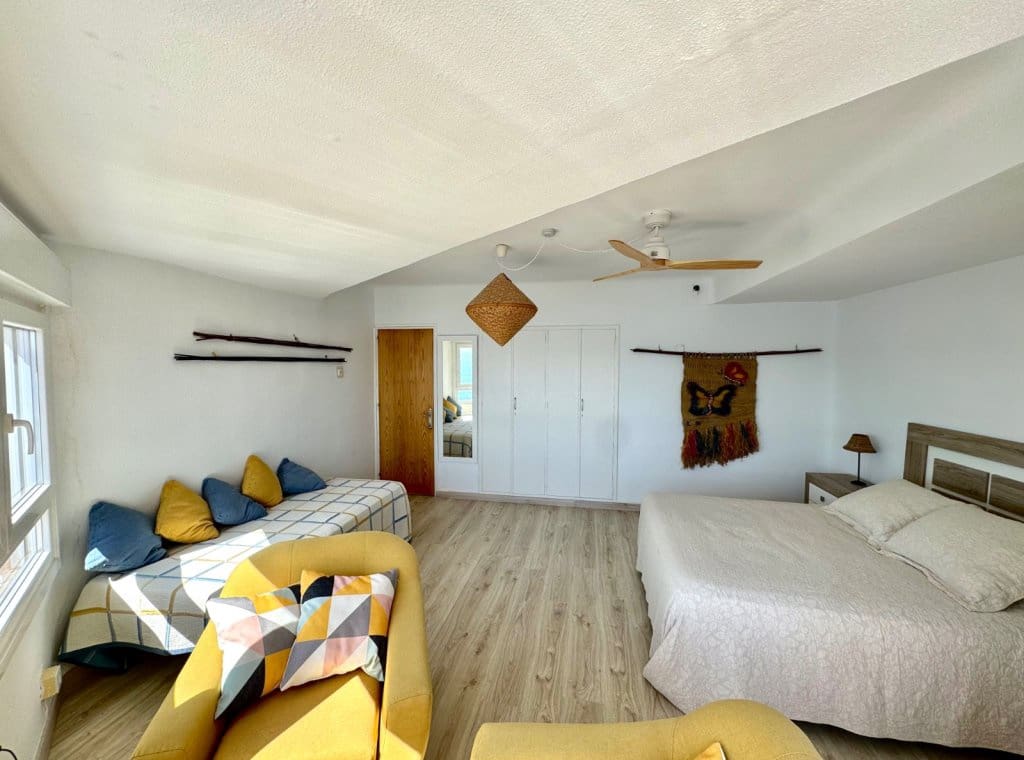 3 soveværelse Lejlighed til leje i Torrevieja med swimmingpool - € 1.650 (Ref: 8998586)