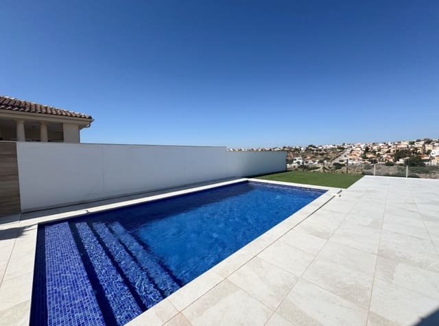 3 slaapkamer Villa te huur in San Fulgencio met zwembad garage - € 2.500 (Ref: 9000840)