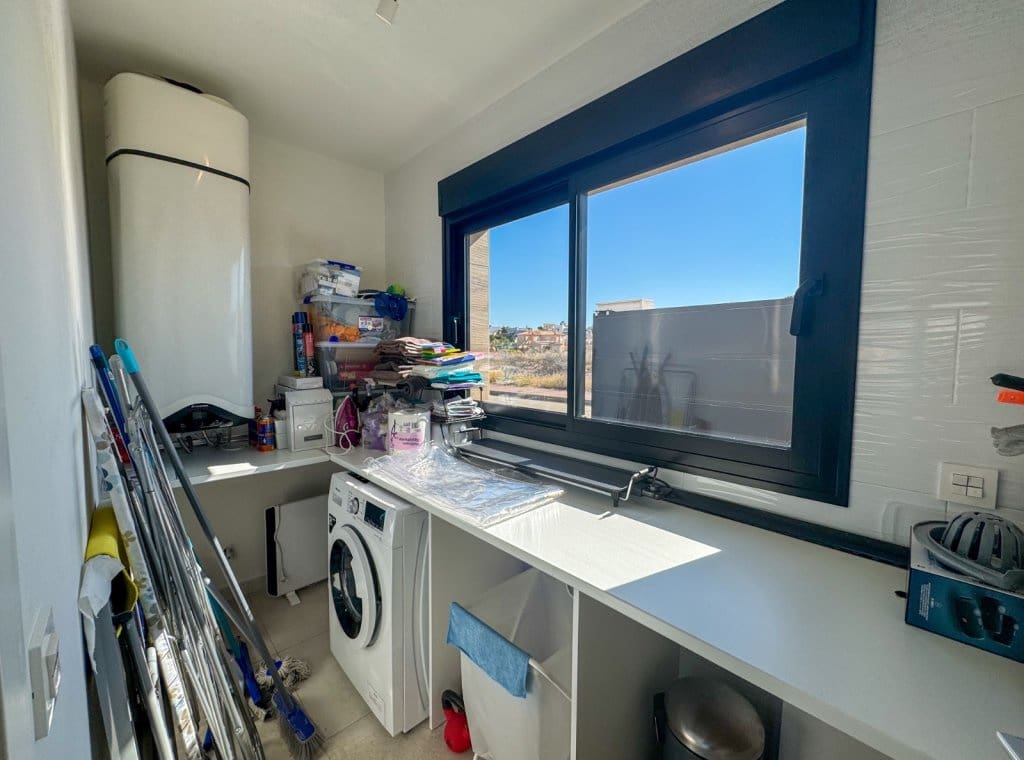 3 bedroom Villa for rent in San Fulgencio with pool garage - € 2,500 (Ref: 9000840)