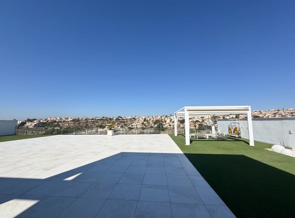 3 bedroom Villa for sale in San Fulgencio with pool garage - € 885,000 (Ref: 9002722)