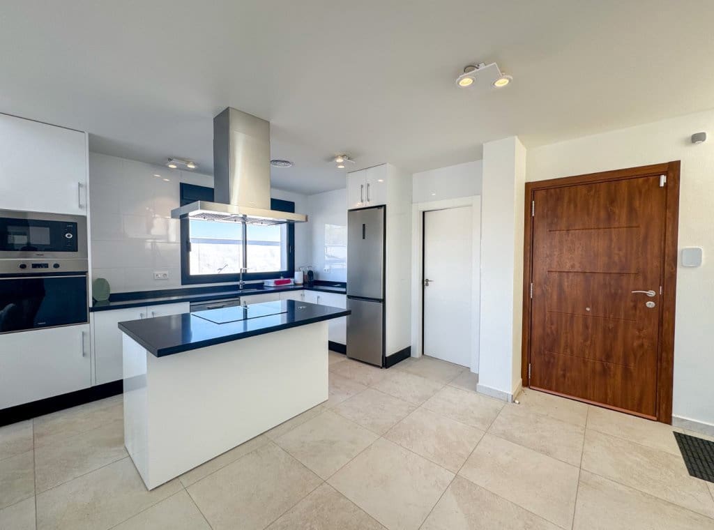 3 bedroom Villa for sale in San Fulgencio with pool garage - € 885,000 (Ref: 9002722)