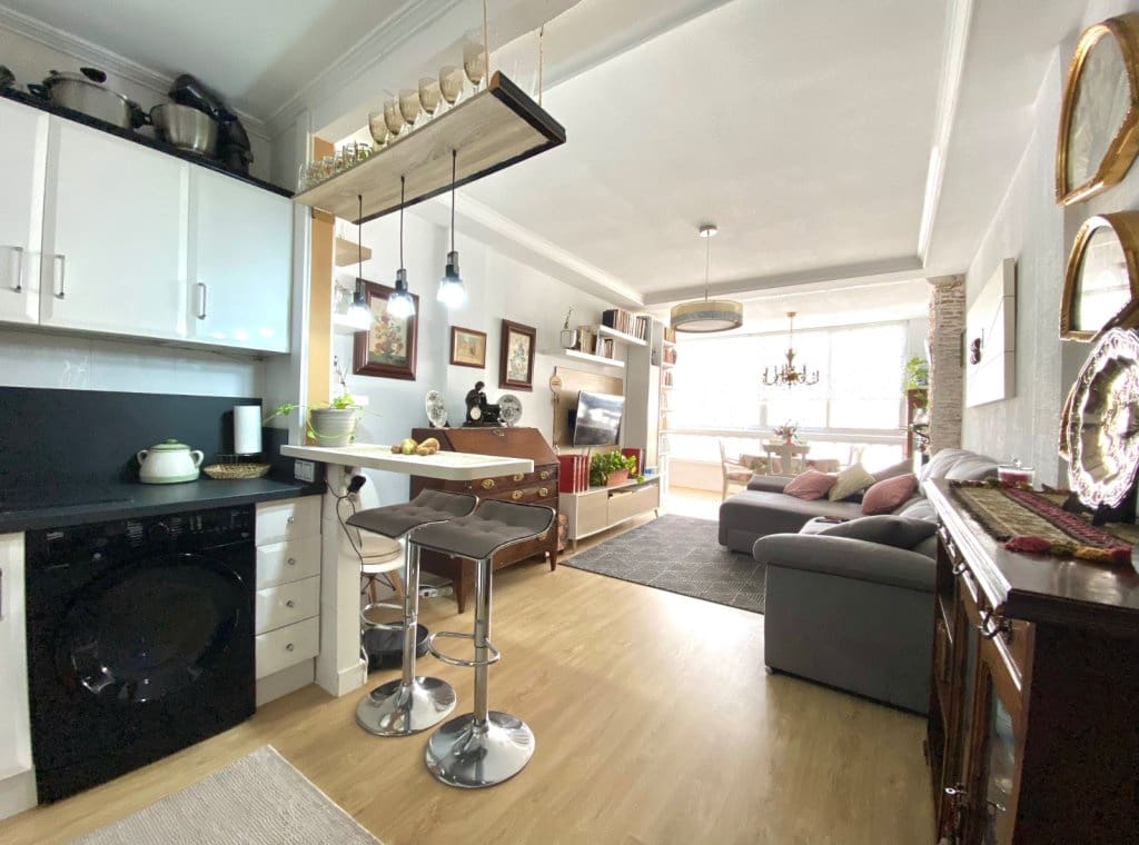 1 bedroom Flat for rent in Torrevieja - € 700 (Ref: 9002723)