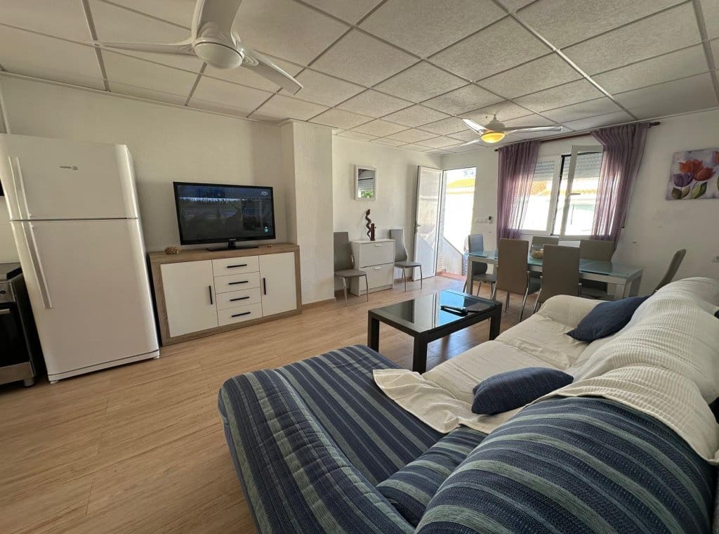 3 slaapkamer Huis te huur in Pilar de la Horadada - € 1.000 (Ref: 9026229)