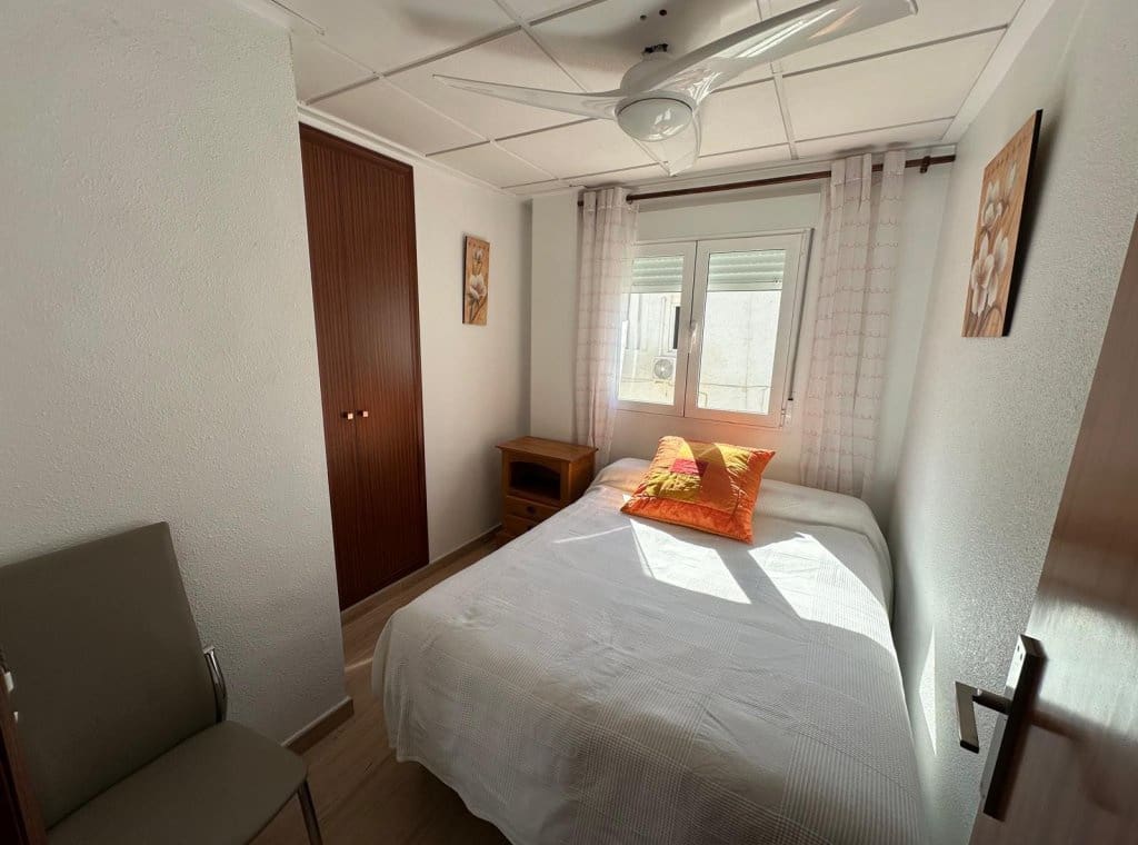 3 slaapkamer Huis te huur in Pilar de la Horadada - € 1.000 (Ref: 9026229)