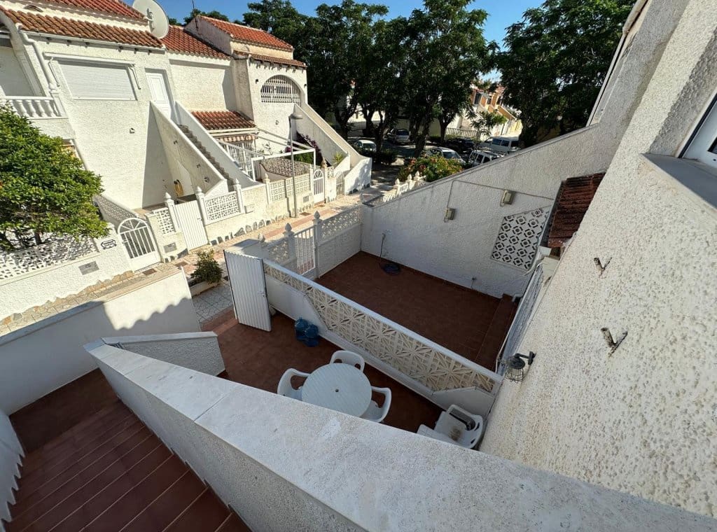 3 slaapkamer Huis te huur in Pilar de la Horadada - € 1.000 (Ref: 9026229)