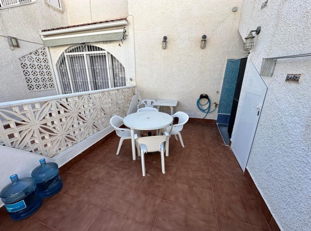 3 slaapkamer Huis te huur in Pilar de la Horadada - € 1.000 (Ref: 9026229)