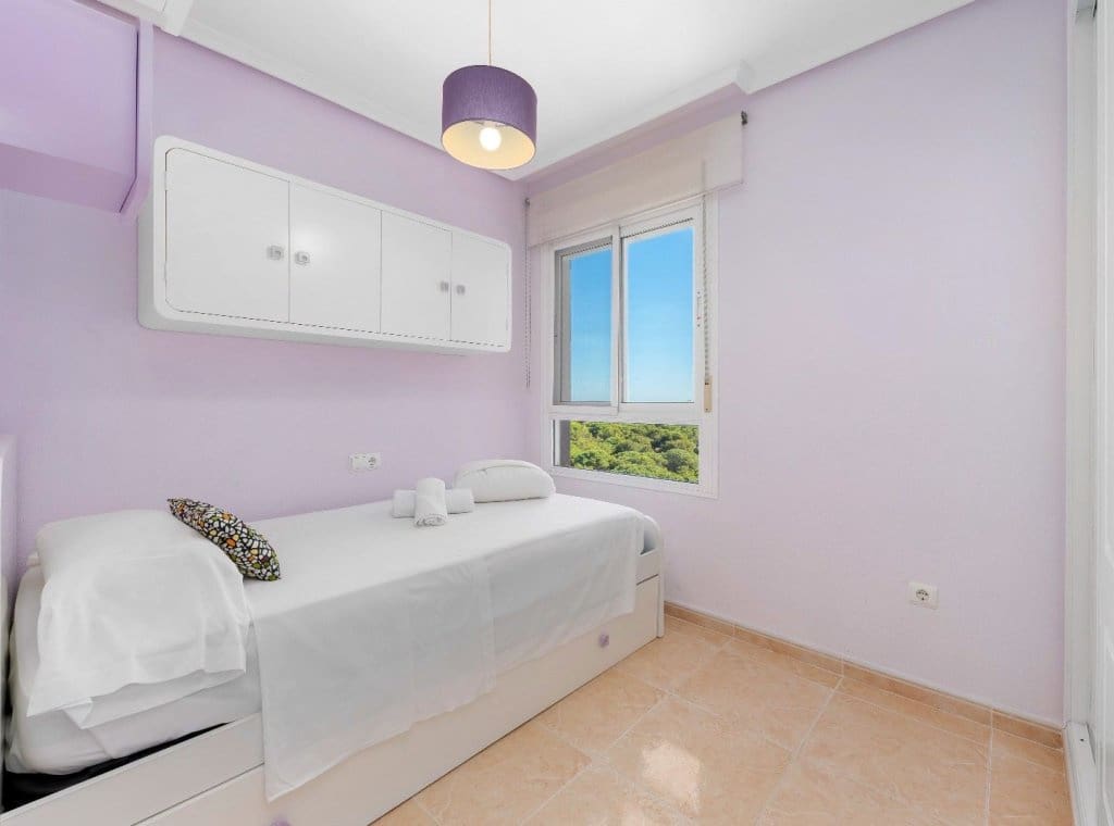 2 Zimmer Apartment zu vermieten in Guardamar del Segura mit Pool - 800 € (Ref: 9026231)