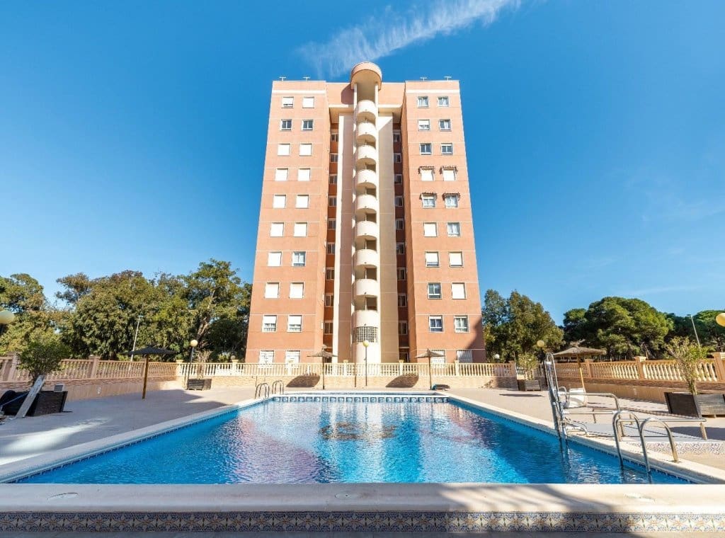 2 Zimmer Apartment zu vermieten in Guardamar del Segura mit Pool - 800 € (Ref: 9026231)