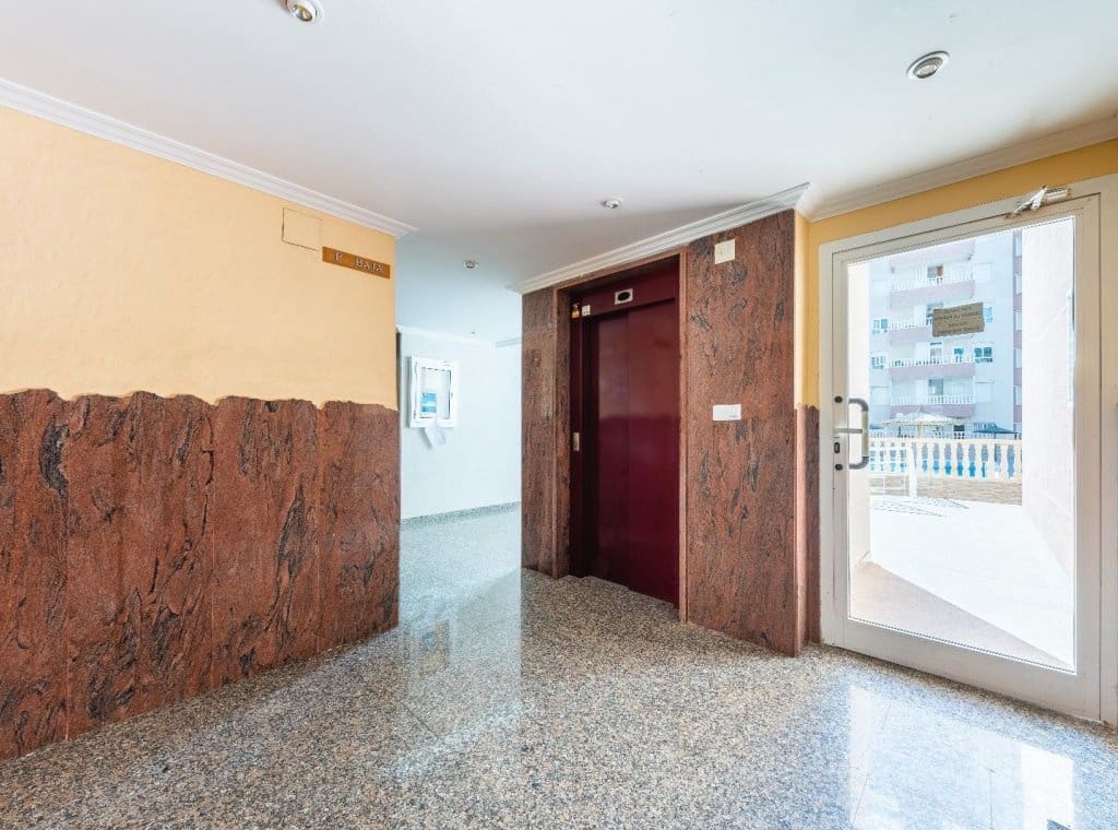 2 Zimmer Apartment zu vermieten in Guardamar del Segura mit Pool - 800 € (Ref: 9026231)