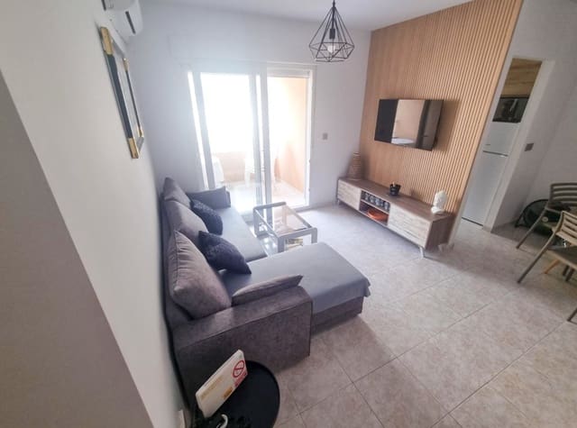 2 soveværelse Lejlighed til leje i Playa del Acequión, Torrevieja - € 900 (Ref: 9036202)