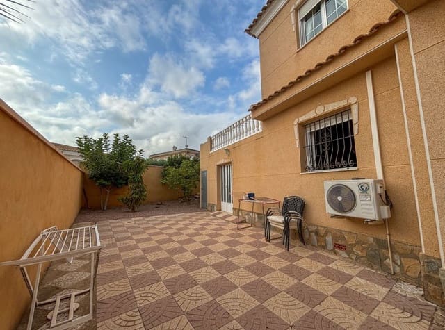 5 sypialnia Willa do wynajęcia w Ciudad Quesada, Rojales z basenem - 1 700 € (Ref: 9041874)