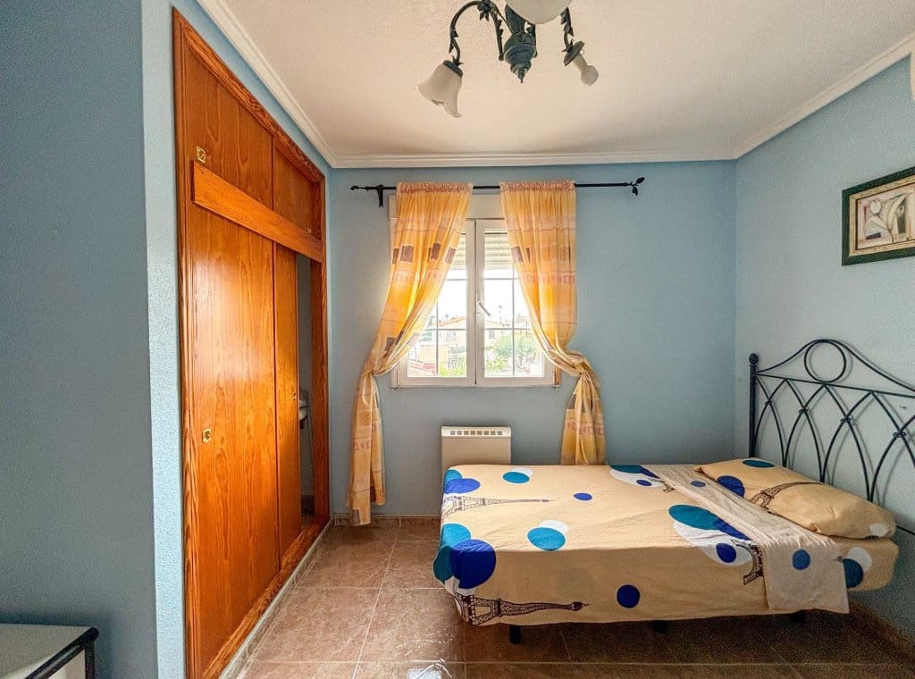 5 bedroom Villa for rent in Ciudad Quesada with pool - € 1,700 (Ref: 9041874)
