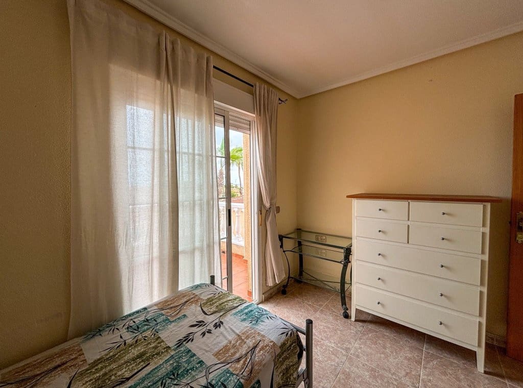 5 bedroom Villa for rent in Ciudad Quesada with pool - € 1,700 (Ref: 9041874)