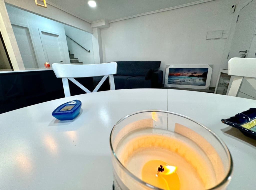 3 soverom Villa til leie i Torrevieja med svømmebasseng - € 1 400 (Ref: 9050540)