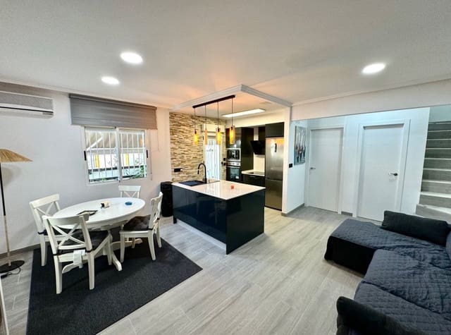 3 soverom Villa til leie i El Chaparral - La Siesta - La Torreta, Torrevieja med svømmebasseng - € 1 400 (Ref: 9050540)