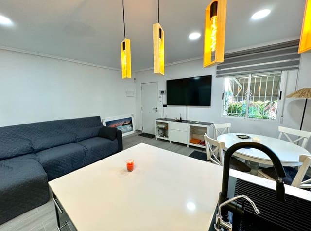 3 soverom Villa til leie i El Chaparral - La Siesta - La Torreta, Torrevieja med svømmebasseng - € 1 400 (Ref: 9050540)