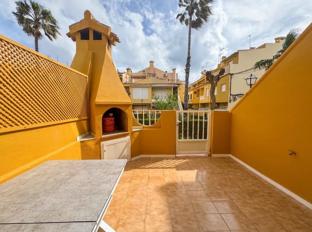 2 soveværelse Byhus til leje i La Veleta, Torrevieja - € 900 (Ref: 9064960)
