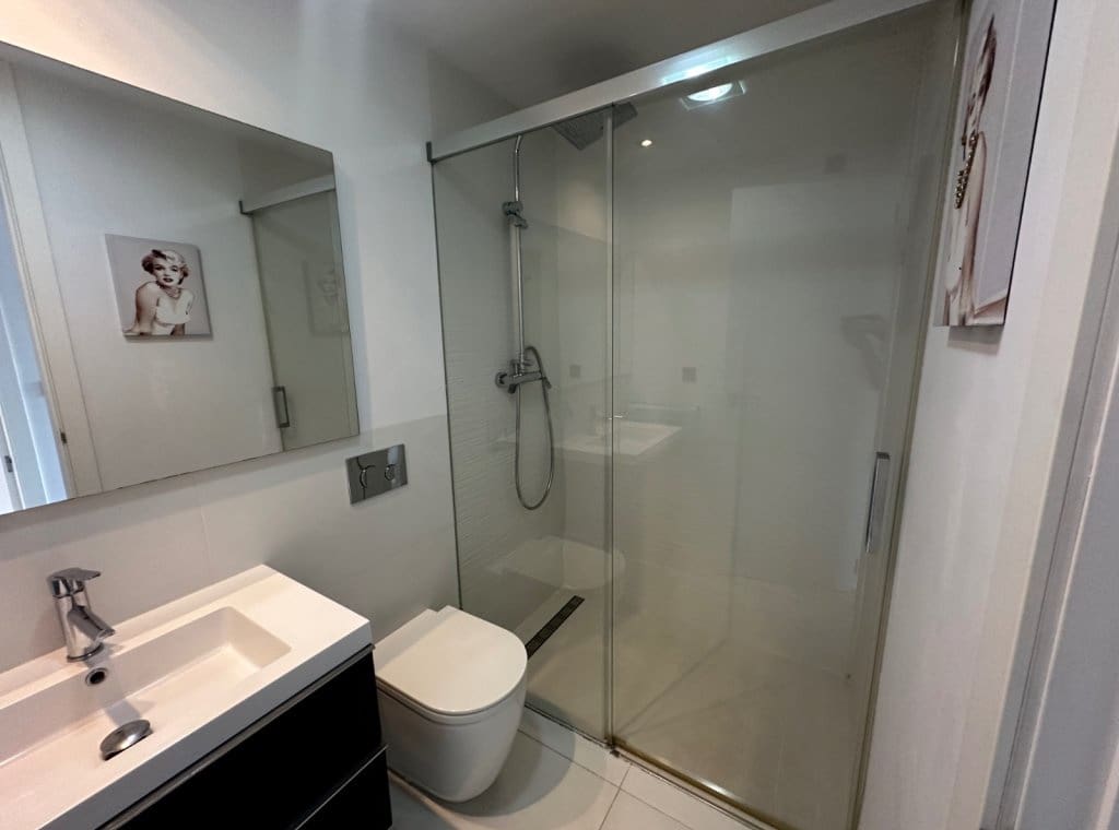 2 soveværelse Lejlighed til leje i Pilar de la Horadada med swimmingpool garage - € 1.000 (Ref: 9068387)