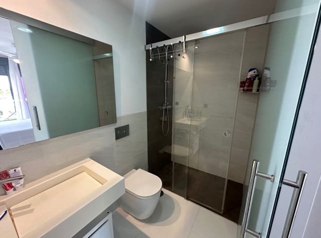 2 soveværelse Lejlighed til leje i Mil Palmeras, Pilar de la Horadada med swimmingpool garage - € 1.000 (Ref: 9068387)