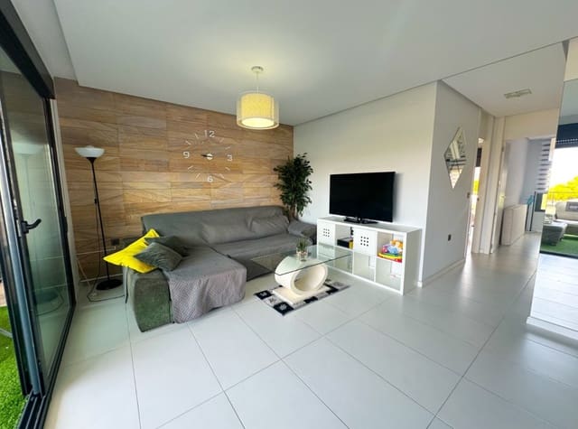 2 soveværelse Lejlighed til leje i Mil Palmeras, Pilar de la Horadada med swimmingpool garage - € 1.000 (Ref: 9068387)