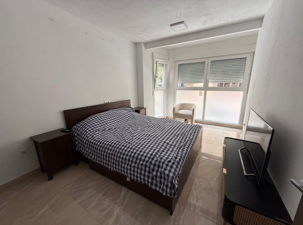 4 soveværelse Lejlighed til leje i Torrevieja - € 1.500 (Ref: 9068388)