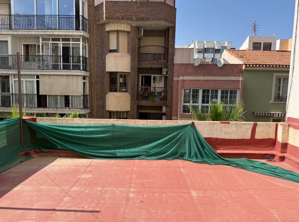 4 soveværelse Lejlighed til leje i Torrevieja - € 1.500 (Ref: 9068388)