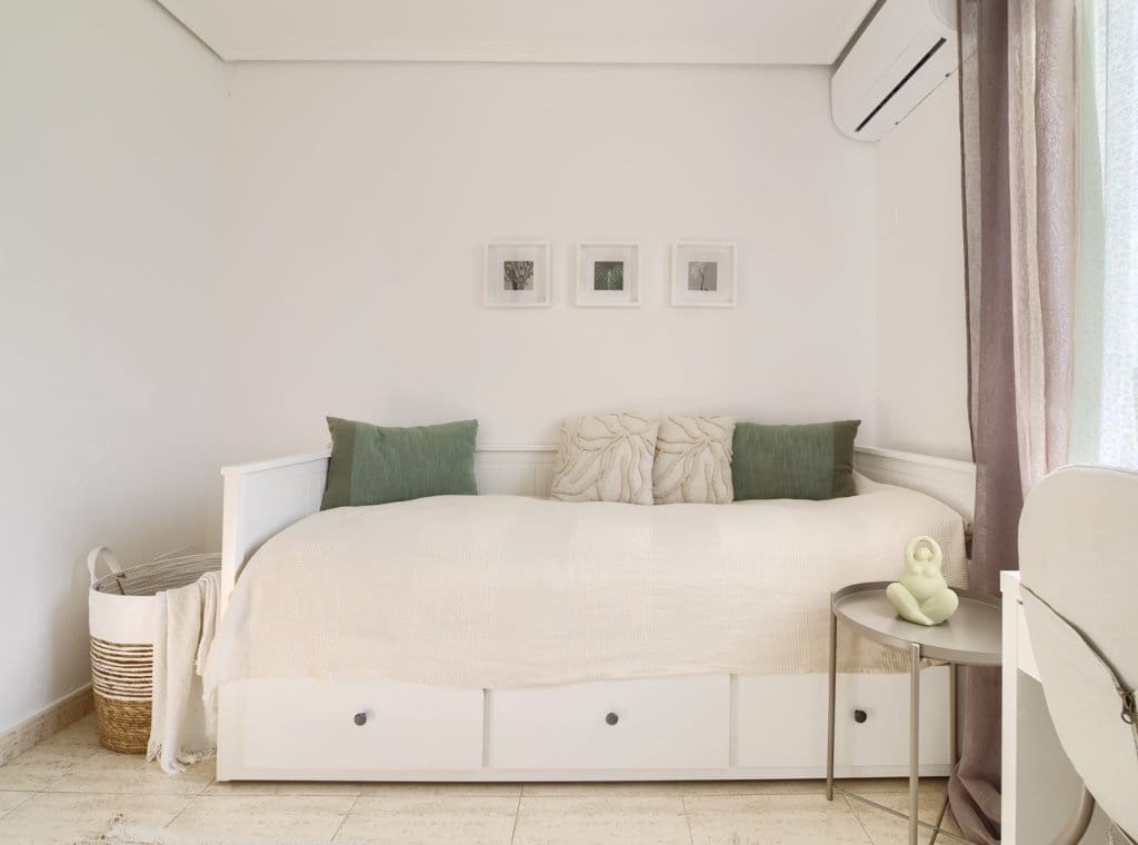 5 soverom Villa til leie i Torrevieja med svømmebasseng - € 1 800 (Ref: 9072979)