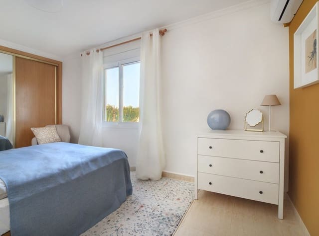 5 soverom Villa til leie i Nueva Torrevieja, Torrevieja med svømmebasseng - € 1 800 (Ref: 9072979)