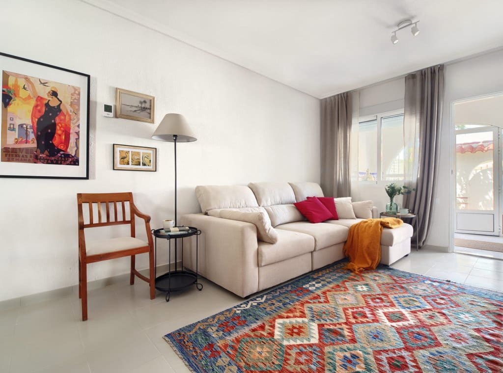 5 soverom Villa til leie i Torrevieja med svømmebasseng - € 1 800 (Ref: 9072979)