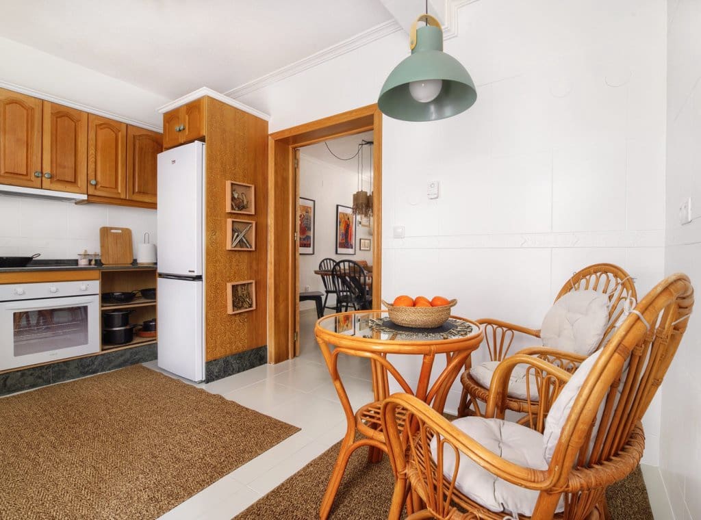 5 soverom Villa til leie i Torrevieja med svømmebasseng - € 1 800 (Ref: 9072979)