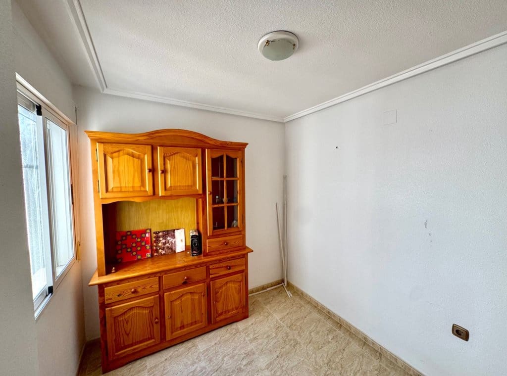 2 bedroom Flat for rent in Los Montesinos - € 650 (Ref: 9072982)