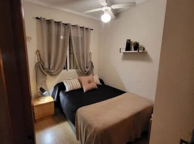 Apartamento de 2 habitaciones en Zeniamar - Horizonte - La Campana, Orihuela en alquiler con piscina - 800 € (Ref: 9088476)