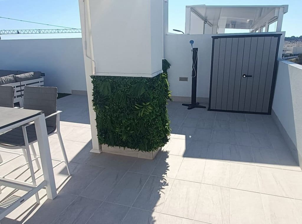 2 soveværelse Lejlighed til leje i Torrevieja med swimmingpool garage - € 1.500 (Ref: 9097783)